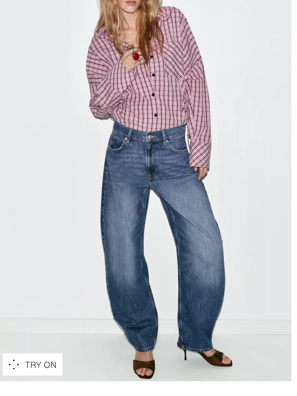 NWT Zara High Waist Barrel Women’s Jeans SZ: 25/0